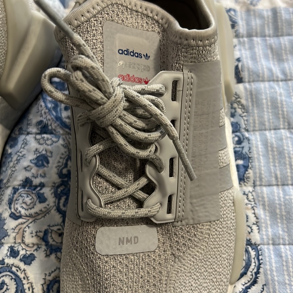 Adidas - Picture 2 of 6